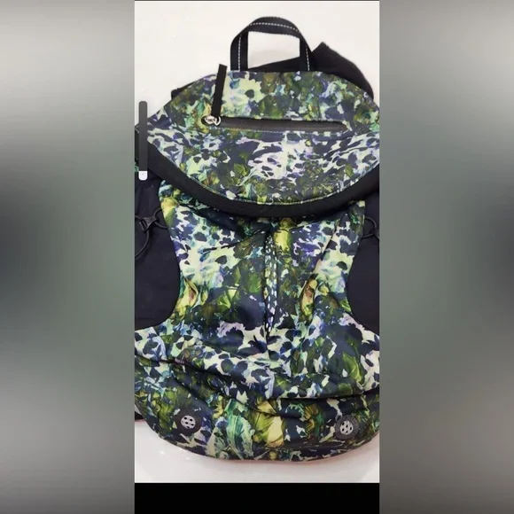 Lululemon Backpack - Picture 2 of 4